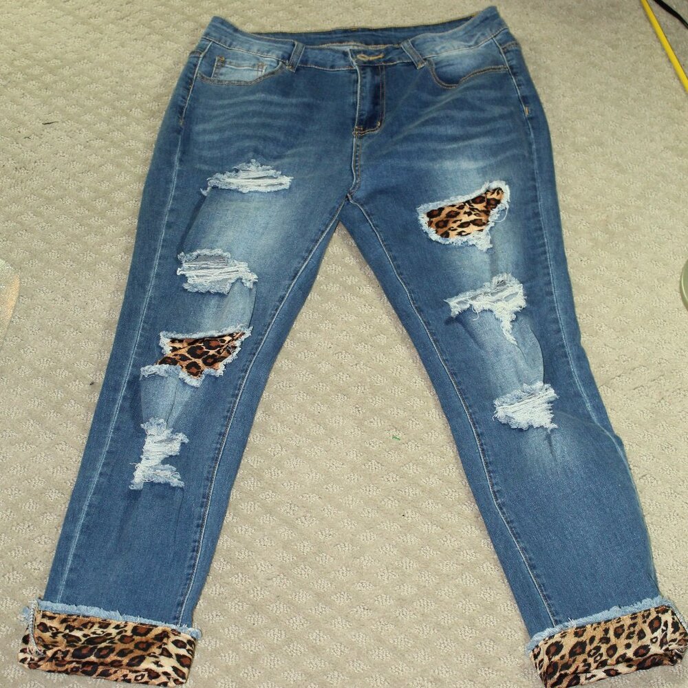 Women's M High Rise Leopard Print Repair Roll Up Leopard Print Raw Hem Blue Jean